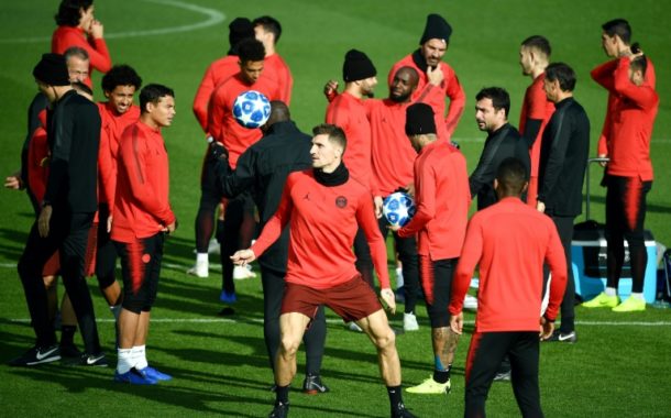 Le PSG joue son avenir européen à Naples