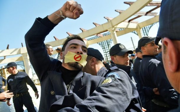 Des journalistes Algériens arrêtés lors d'un rassemblement contre la censure