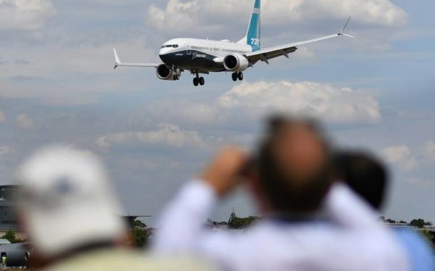 Boeing 737 MAX a du plomb dans l'aile