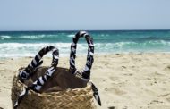 Qu’est-ce que j’emmène dans mon sac de plage, cet été ?
