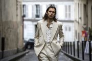 James Righton, nouveau dandy pop