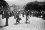 Les souvenirs du doyen des suiveurs du Tour (de France)