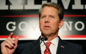 La Géorgie rouvre ses commerces malgré le covid-19